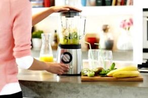 Make a weight loss smoothie in a blender