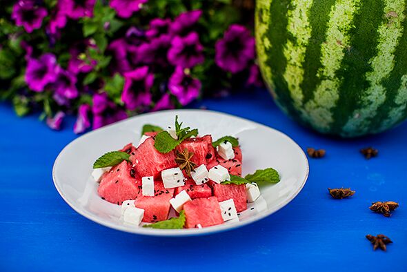 Watermelon salad with cheese added to the menu of the fermented milk version of the watermelon diet